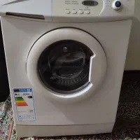 لباس شویی کارکرده وتمیز