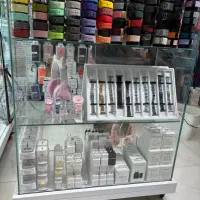 ویترین تمام شیشه ای شیک و درجه ۱|فروشگاه و مغازه|بروجرد, |دیوار