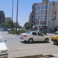 مغازه تجاری/ سنددار/ بر اصلی میدان فرش/ مرکز شهر