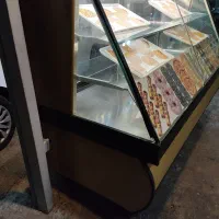 ویترین قنادی|کافی‌شاپ و رستوران|رشت, حافظ آباد|دیوار