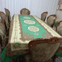 مبل دسته متکایی با هشت نفر ناهار خوری