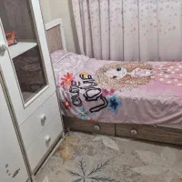 تخت و کمد کودک
