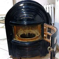 بخاری چدنی نفتی آمریکایی قدیمی عتیقه