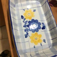 ظرف گل دار