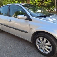 مگان 2000اتوماتیک بسیار سالم وتمیز