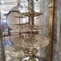 ویترین برنجی ( بوفه برنز ) با دکوری|بوفه، ویترین، کنسول|قرچک, میرزائی شمالی|دیوار