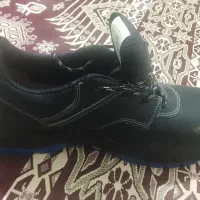 کفش کار اهن دار