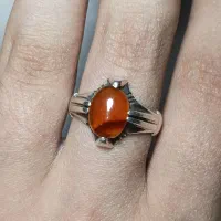 انگشتر نقره ۹۵۰ عقیق پرتقالی رگه خونی (رحمتی)