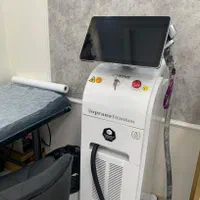 لیزر موهای زائد بانوان روشن کننده و جوانساز