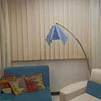 پرده عمودی کرم روشن با چوب پرده|پرده، رانر، رومیزی|شیراز, شهرک فرزانگان|دیوار