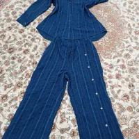 تعدادی مانتو و پالتو کاپشن