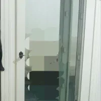 ویترین و مبل و پاتختی