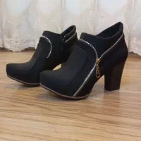 کفش نیم بوت سایز ۳۹