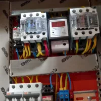 برقکارصنعتی،برقکش،برق کش،سیمکش،سیم کش برق کار|خدمات پیشه و مهارت|زاهدان, |دیوار