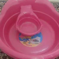 تعدادی لباس تشت حموم کودک