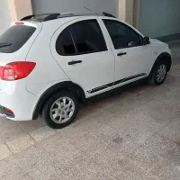 کوئیک r سفید مشگی