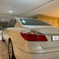 جنسیس ۲۰۱۱ جفت موس