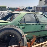 تاکسی فرسوده .جهت اسقاط