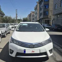 تویوتا کرولا