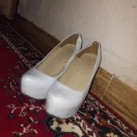 کفش سایز ۳۸