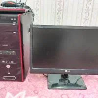 کیس کامپیوتر با مانیتور