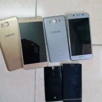 سه عدد گوشی