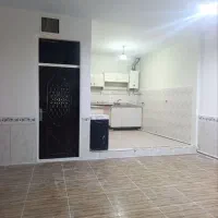 ۸۰ متری ویلایی طبقه همکف/تخلیه/بدون صاحب خانه