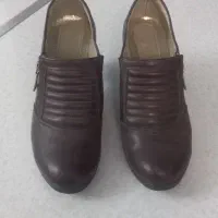 دو عدد کفش و پوتین زنانه کاملا سلام و در حد نو