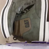 کفش|کیف، کفش، کمربند|رباط‌کریم, رباط‌کریم|دیوار