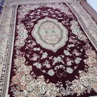 قالی بسیار تمیز