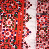 اینه میدوزم