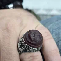 انگشتر بسیار زیبا و فاخر