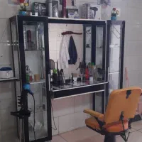 دکور شیک و ساده آرایشگاه