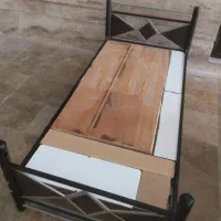 تخت فلزی|تخت و سرویس خواب|قم, بنیاد|دیوار