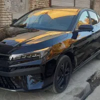 کی‌ام‌سی J7، مدل ۱۴۰۳