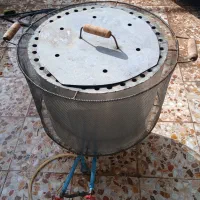 تنور ایستاده بزرگ و چراغ نفتی عالی نسب