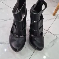 تعدادی کفش زنانه مجلسی سایز ۳۸