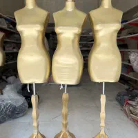 مانکن سوزن خور طلایی پایه چوبی