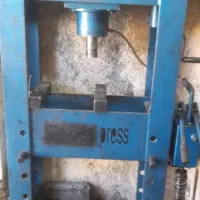 دستگاه پرس ۶۰ تن دستی