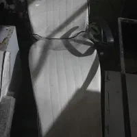 صندلی اصلاح و یک عدد سرشور