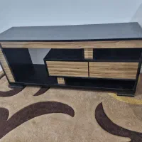 میز زیر تلویزیون