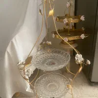 میوه  خوری  دو طبقه   کنار سالنی