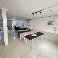 ۱۰۰ متر همکف دربست در کوچه قنادی لاله