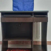 میز کامپیوتر سالم و درحدنو