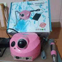 دستگاه کاشت ناخن