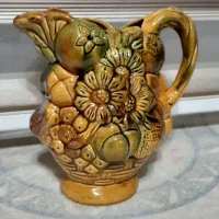 ظروف وپارچ وشکلات خوری وجام سفالی قدیمی