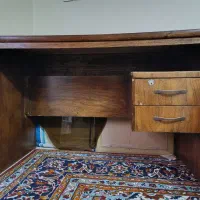 میزاداری و میز تحریر