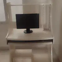 میز کامپیوتر