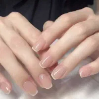 آموزش کاشت ناخن