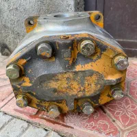 پمپ هیدرولیک بلدوزر کوماتسو ۸۵|ماشینآلات صنعتی|کرمانشاه, |دیوار